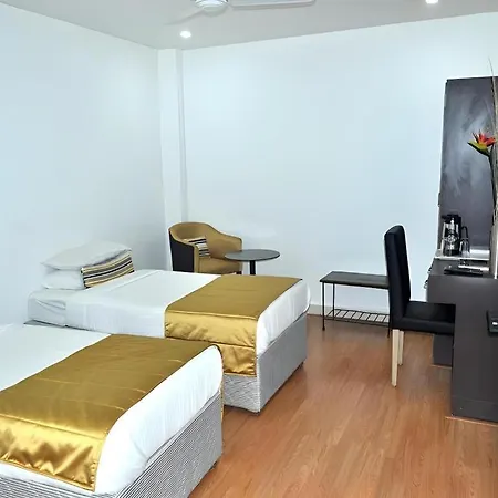 Mumbai Metro - The Executive Hotel-3